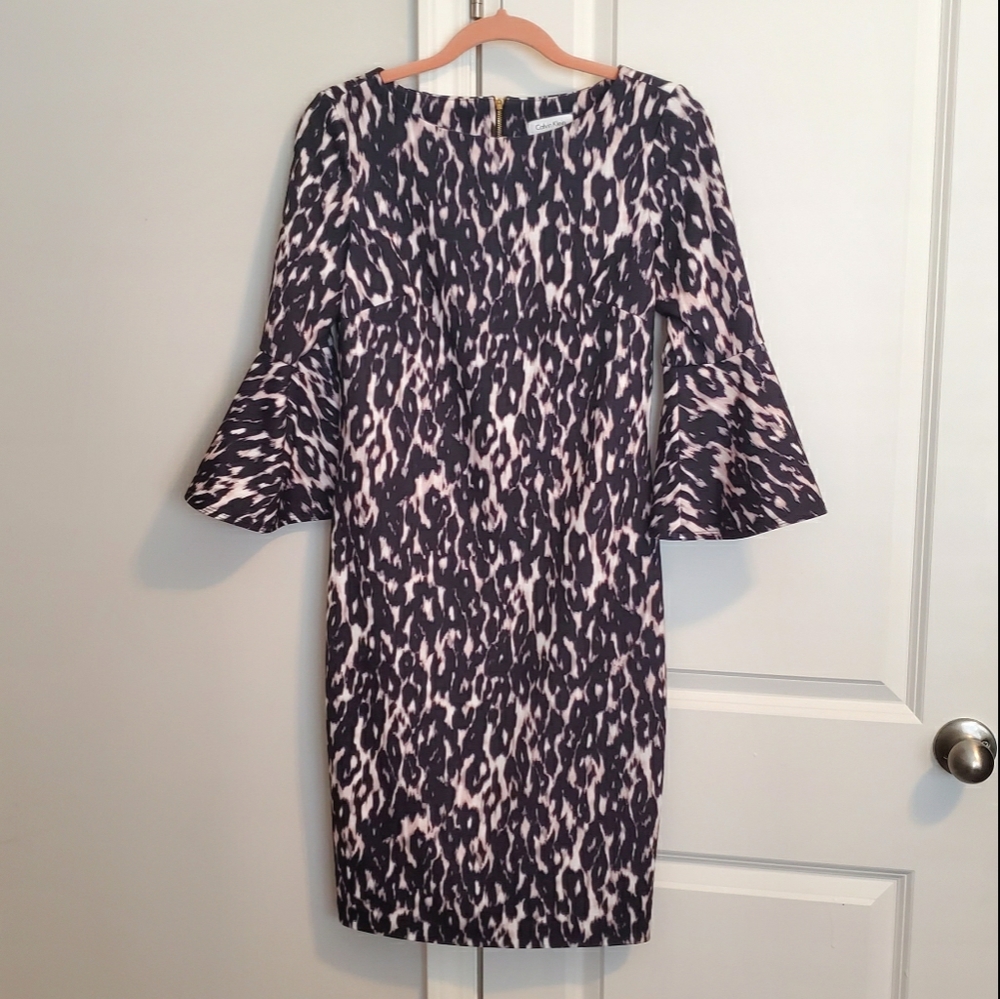 Calvin Klein bell sleeve dress size 6, EUC